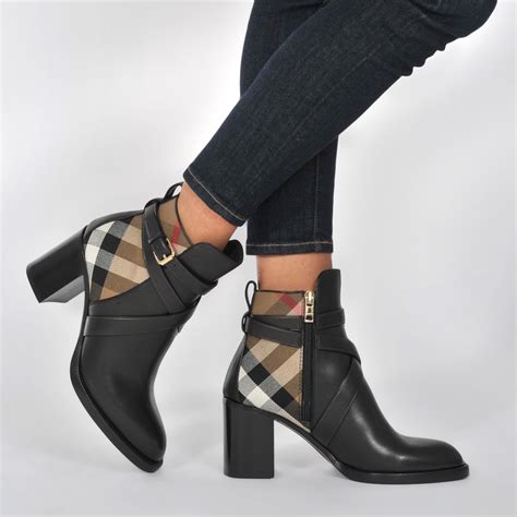 burberry stiefeletten boots sale|Burberry check back boots.